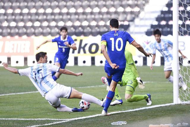 kaiyun-从窗口期瓦伦西亚遗憾出局到今晚上海申花强势反弹，风云突变罗马集结日防线松动的简单介绍